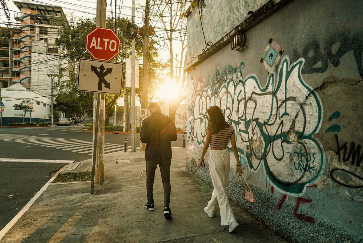 ©IsabelleSwiderski_Nightfall in Guatemala City - FEATURED