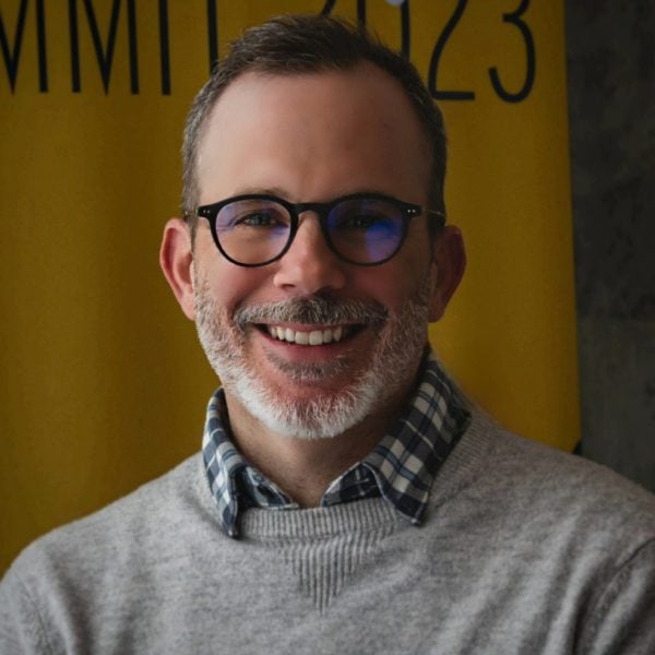Robert Munson Headshot