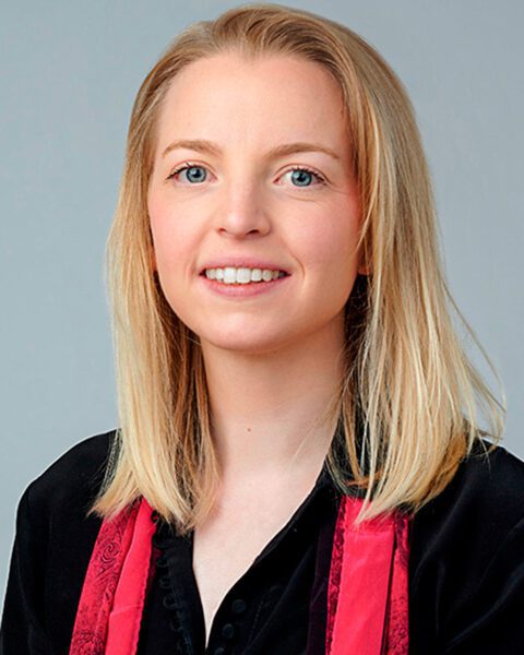 Leonie Kelly Headshot