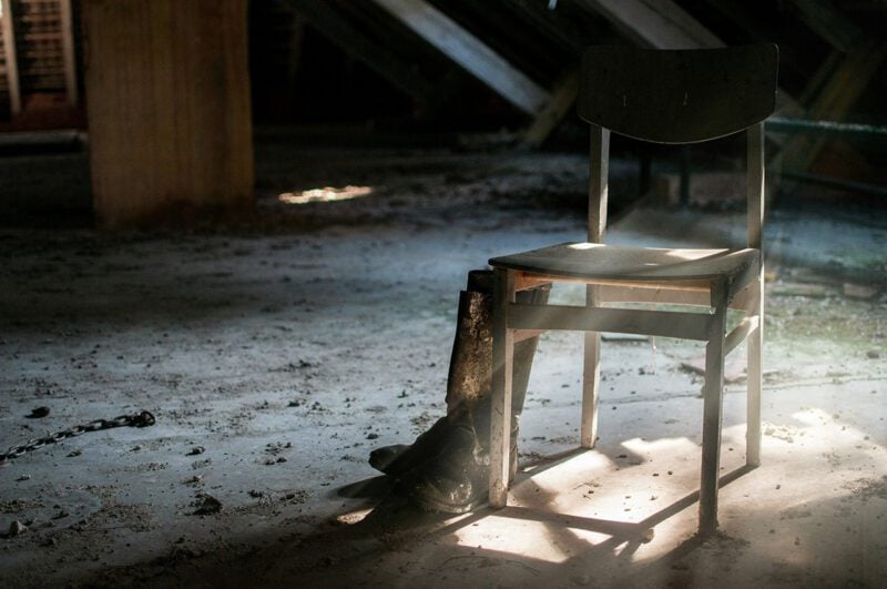 Torture chair
