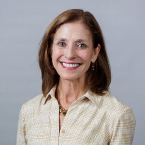 Elizabeth Boggs Davidson Headshot