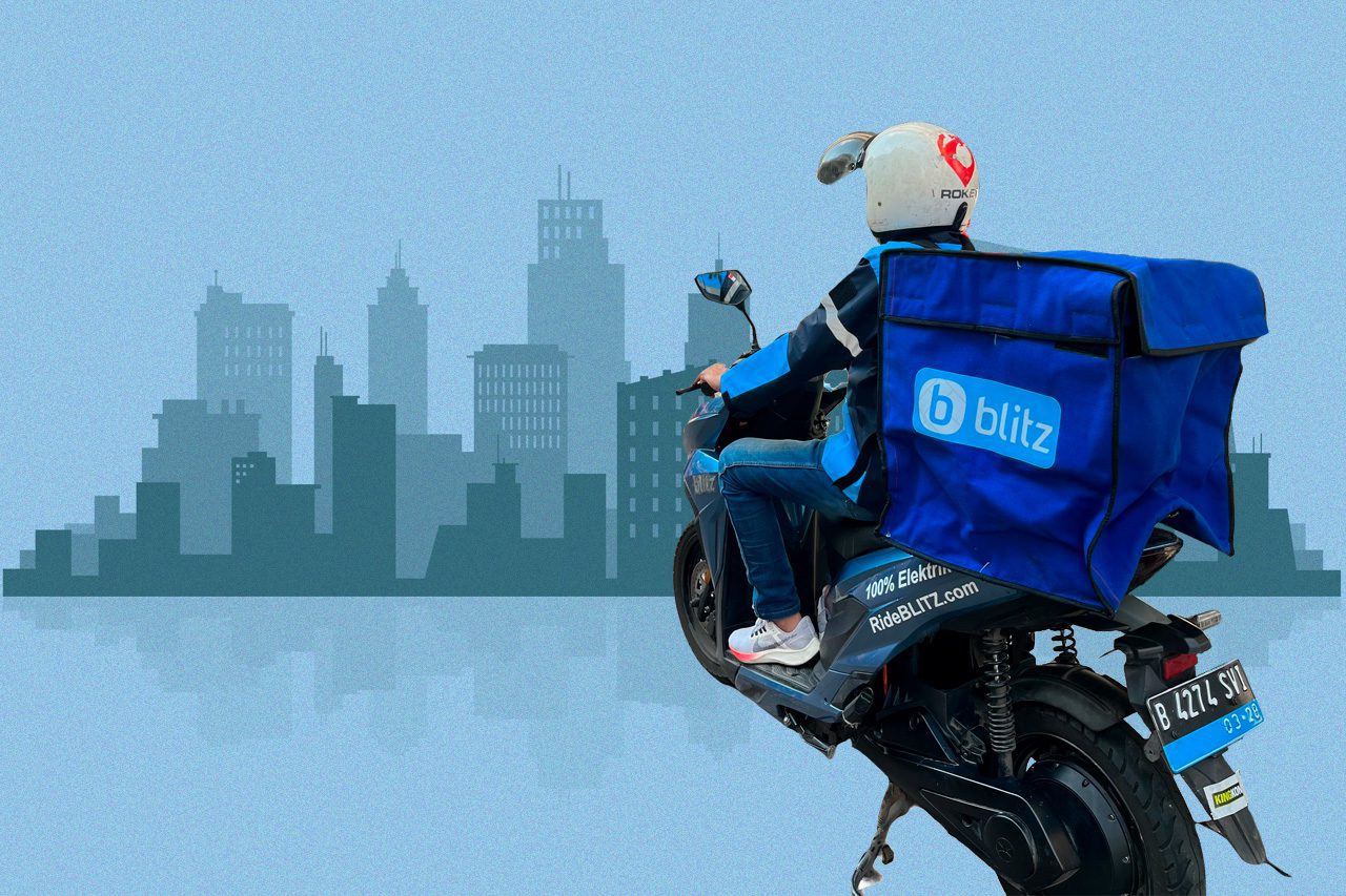 Blitz delivery rider on EV
