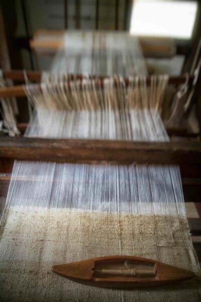 Loom with yarns